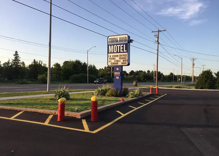 Trunk Road Motel